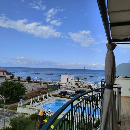 דירות מרטינסיקורו Penthouse On The Adriatic Sea מראה חיצוני תמונה