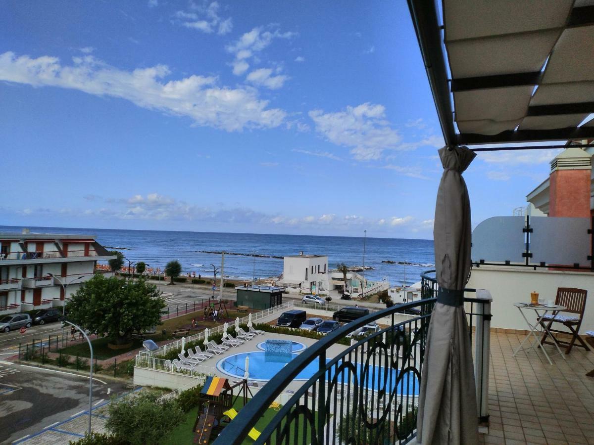 דירות מרטינסיקורו Penthouse On The Adriatic Sea מראה חיצוני תמונה